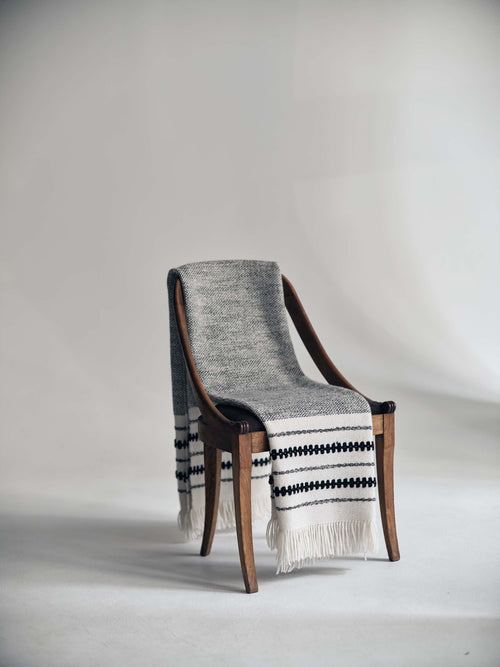 Mou Maison Burlington Throw