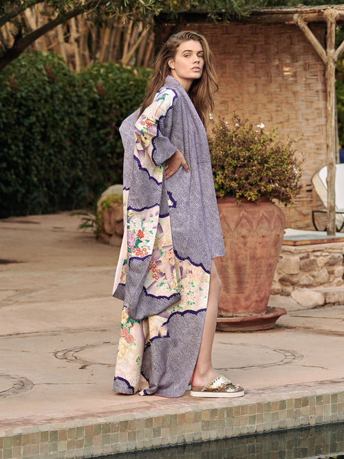 1950's Kimono Shibori Kimono with Gold Thread